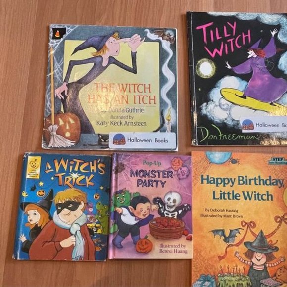 K-3/Early childhood  Halloween Book Lot - Picture 1 of 5